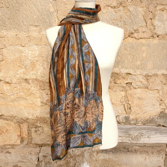 Accessories - Beautiful Multi-Colored Fashion Scarf